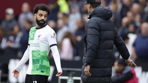 Fotbalista Mohamed Salah a trenér Liverpoolu Jürgen Klopp